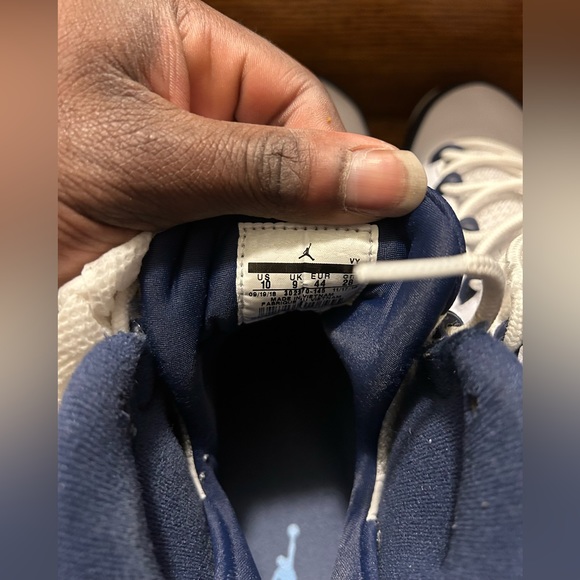 Air Jordan North Carolina Blue & white 9’s - Picture 2 of 4